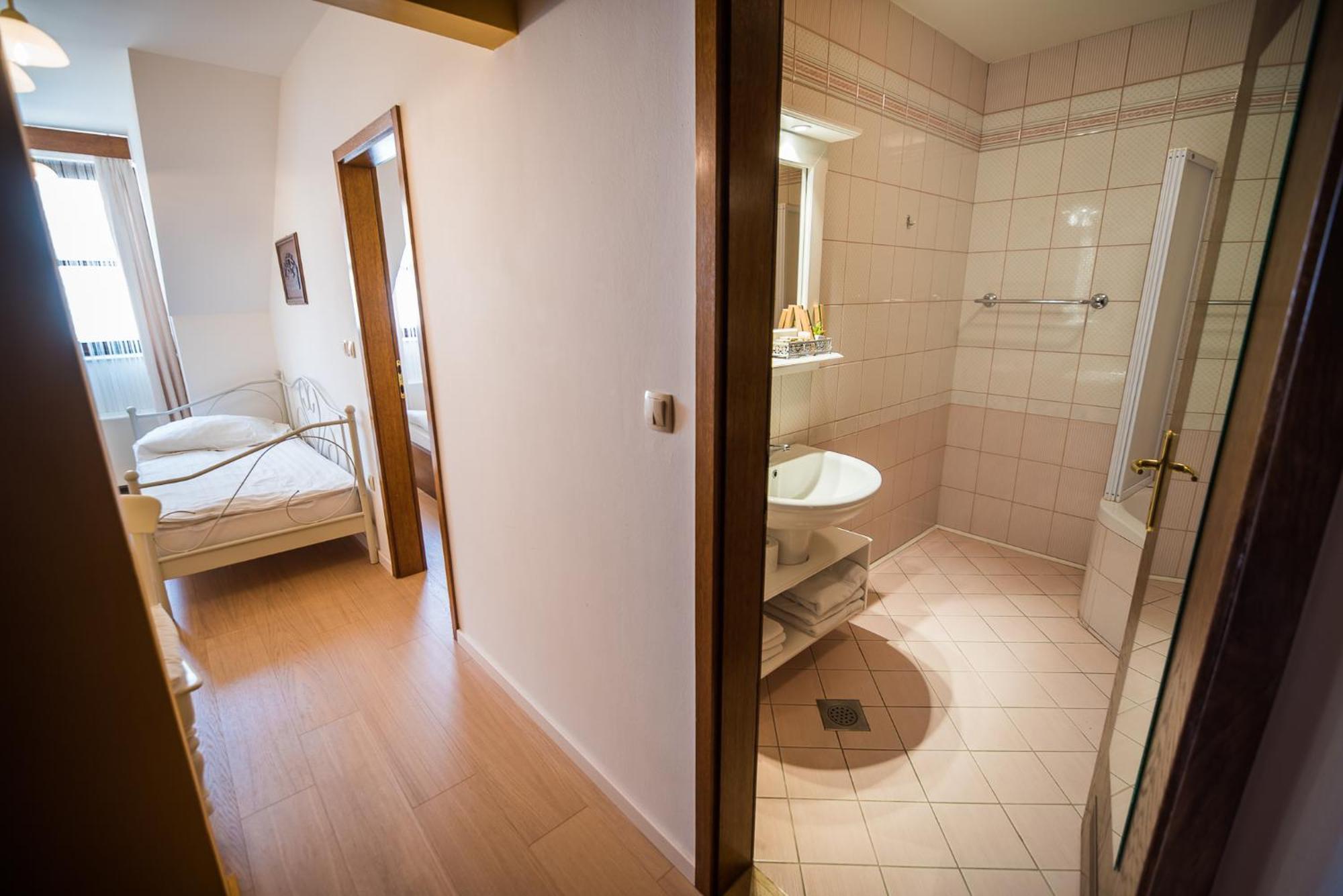 Splavar Rooms Brežice Cameră foto